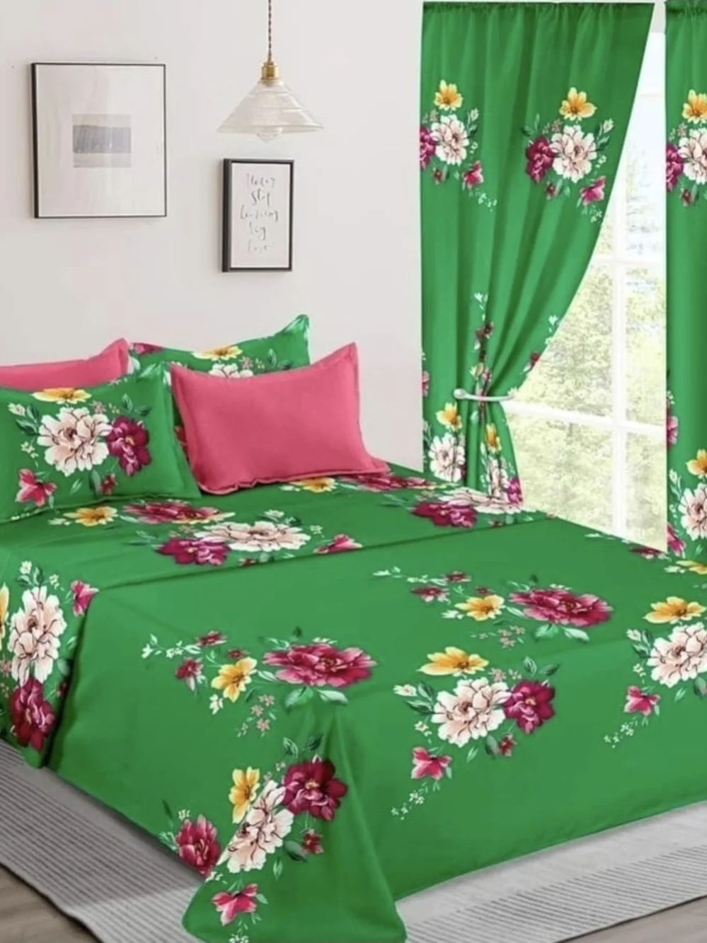 Vibrant Green Floral Bedding Set with Pink Accents